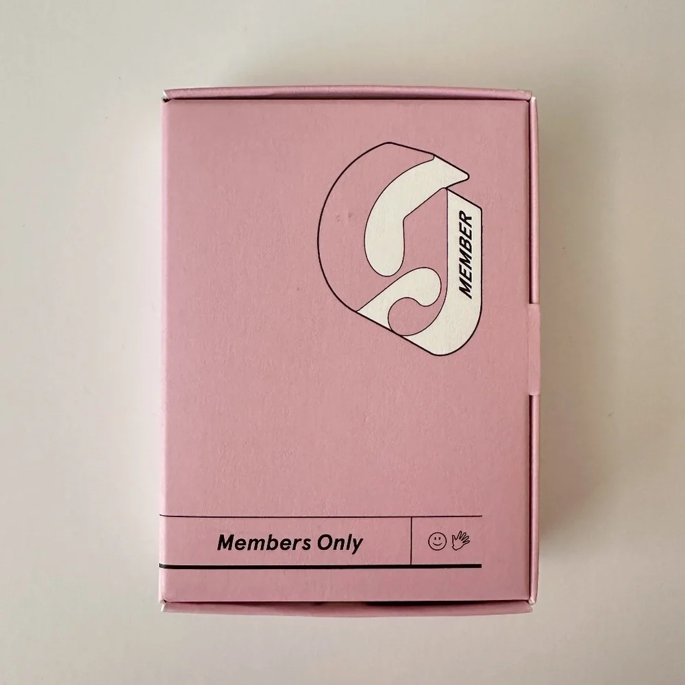 Glossier Members Only Keychain New in Box - Picture 2 of 6